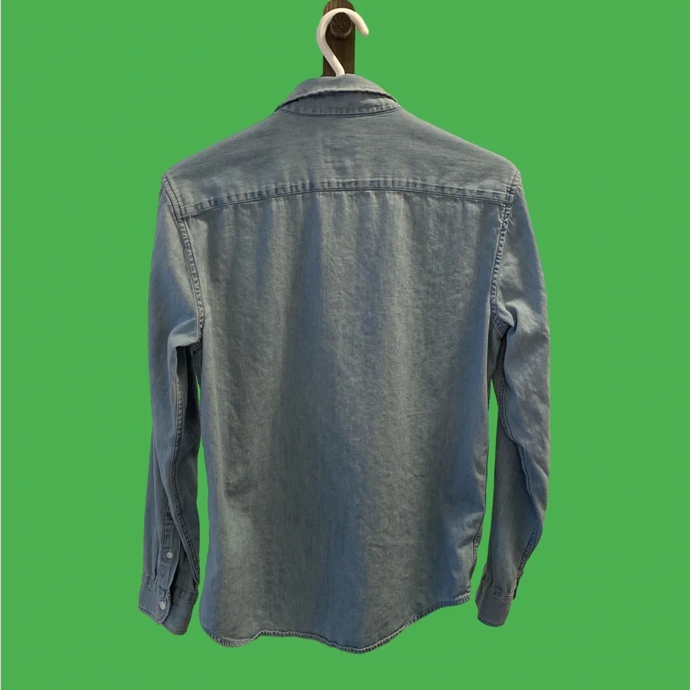 American Eagle - Picture 3 of 3